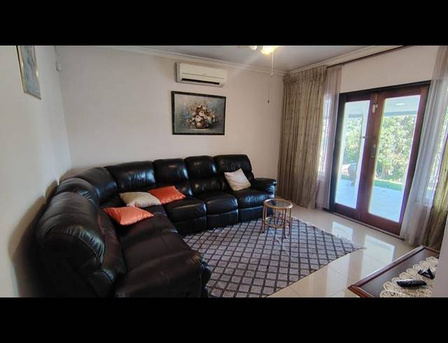 3 BEDROOM SIMPLEX FOR SALE IN MALVERN